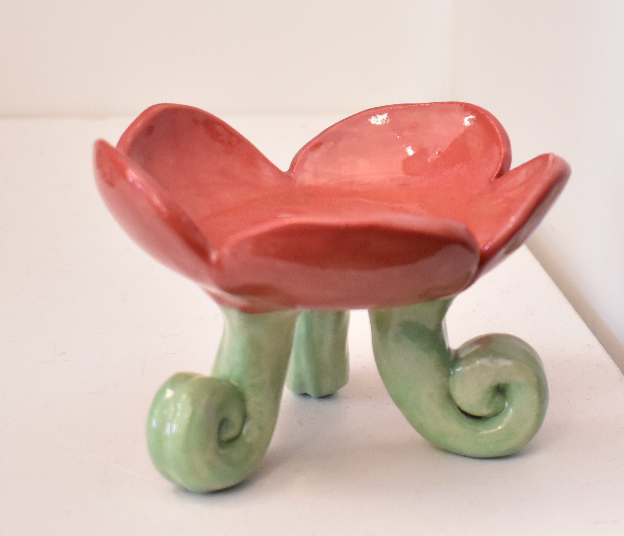 Alex Crombie - 3 Foot Flower Plate  [Red]